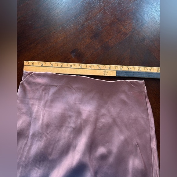 Victoria's Secret Satin Midi Skirt - Blush - Picture 4 of 8